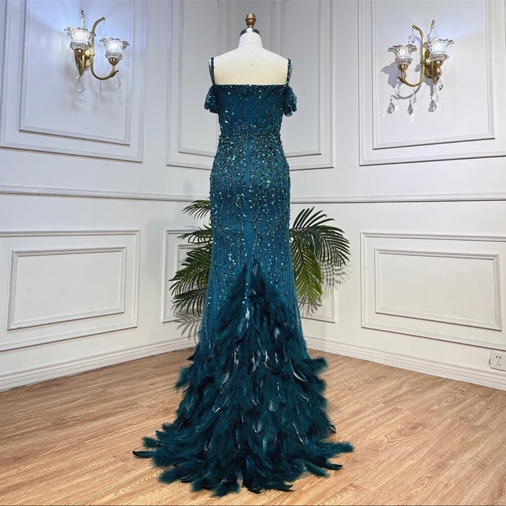 BRAND NEW EMERALD GREEN FEATHER GOWN🔥😍 - Picture 3 of 8